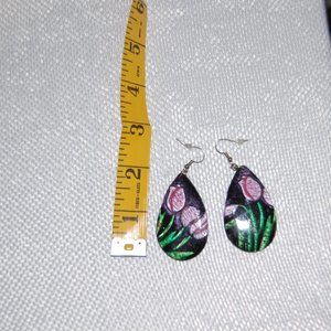 Black Teardrop Wire Earrings with Pink Tulips